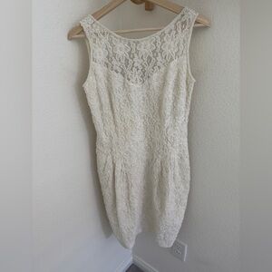 Vintage CARMEN MARC VALVO lace Pearl Beaded Cocktail Dress bridal romantic
